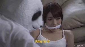 CAWD-212 Một trang hồi nhỏ khi cô bạn thời thơ ấu của tôi, người yêu tôi nhiều đến mức ghen tuông và cản trở tôi mỗi khi tôi nói chuyện với một cô gái, đã bí mật và trắng trợn kiểm soát việc xuất tinh của tôi ngay trong khuôn viên trường. Shinohara Riko