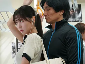 Người vợ mở tiệm mát xa tại nhà bị gã nhà sát bên dơ bẩn đến trả thù