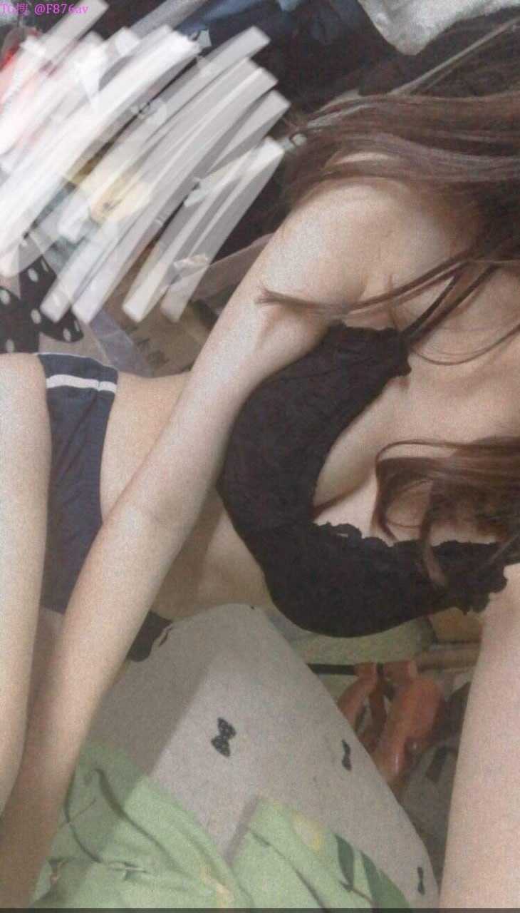 Má đơn thân xxx với cậu con trai vì đã thiếu thốn quá lâu